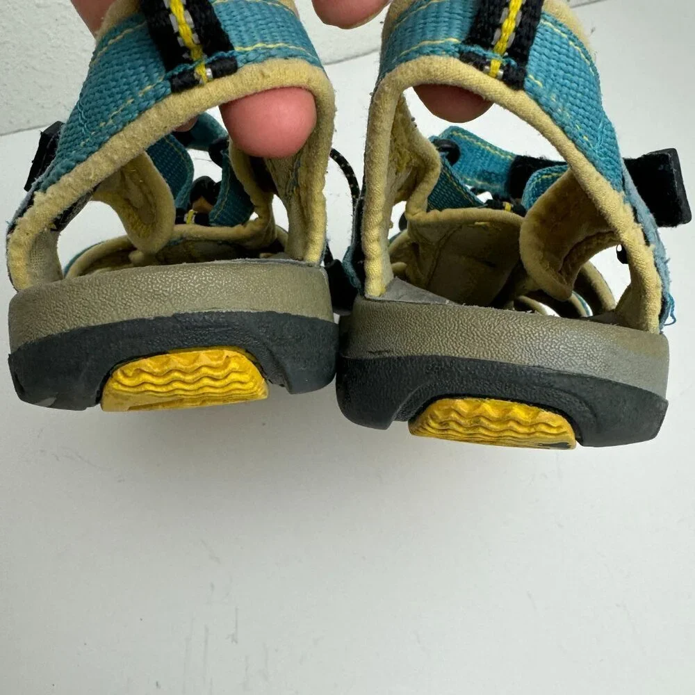 Keen Sandals Hiking  Waterproof Size 12